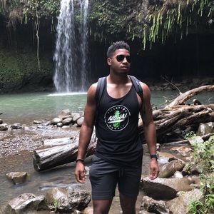 Meet your Posher, Leshaun